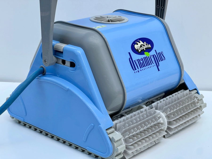 Dolphin Dynamic Plus Pool Robot