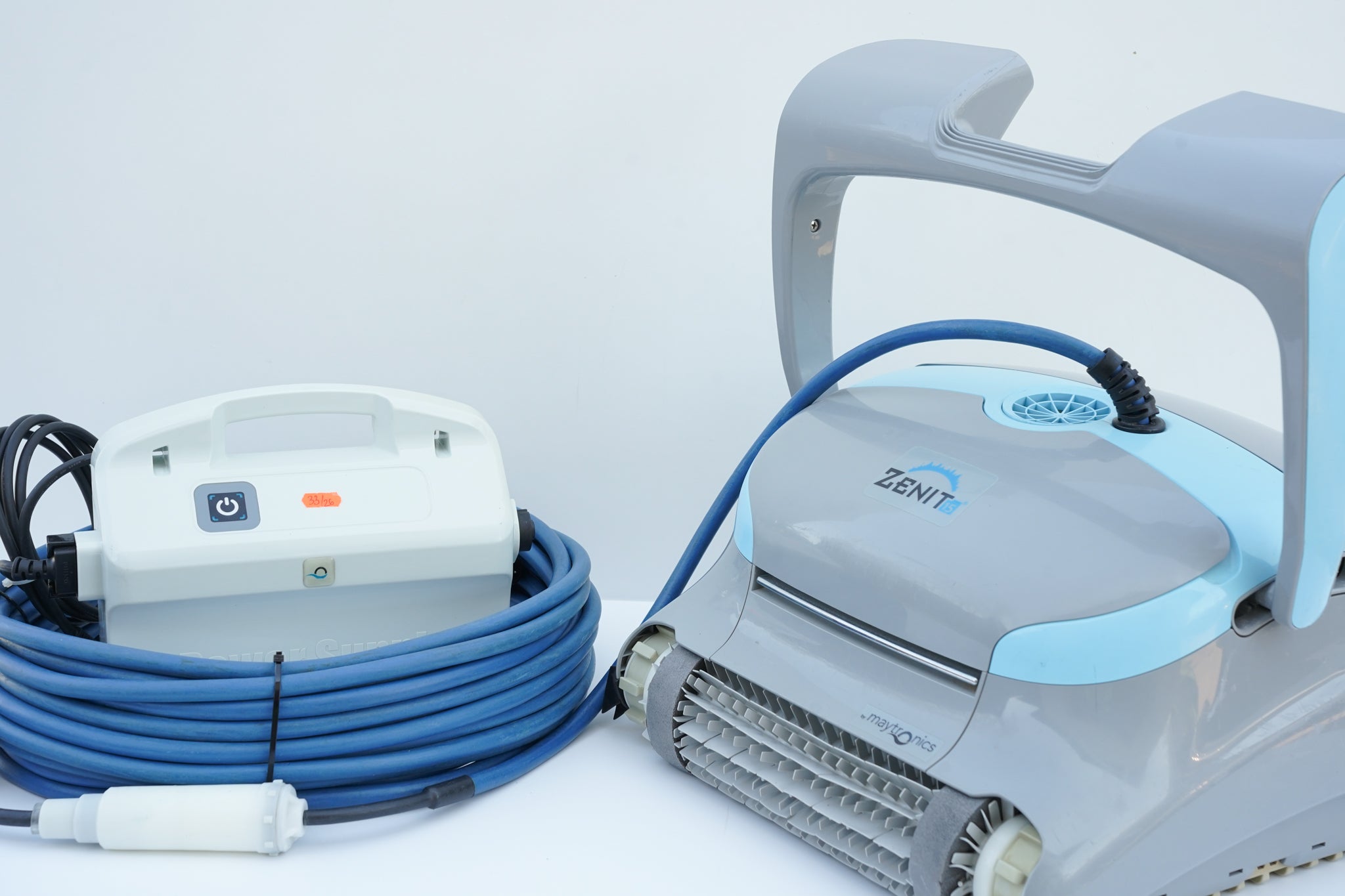 Robot piscina Dolphin Maytronics Zenit 15