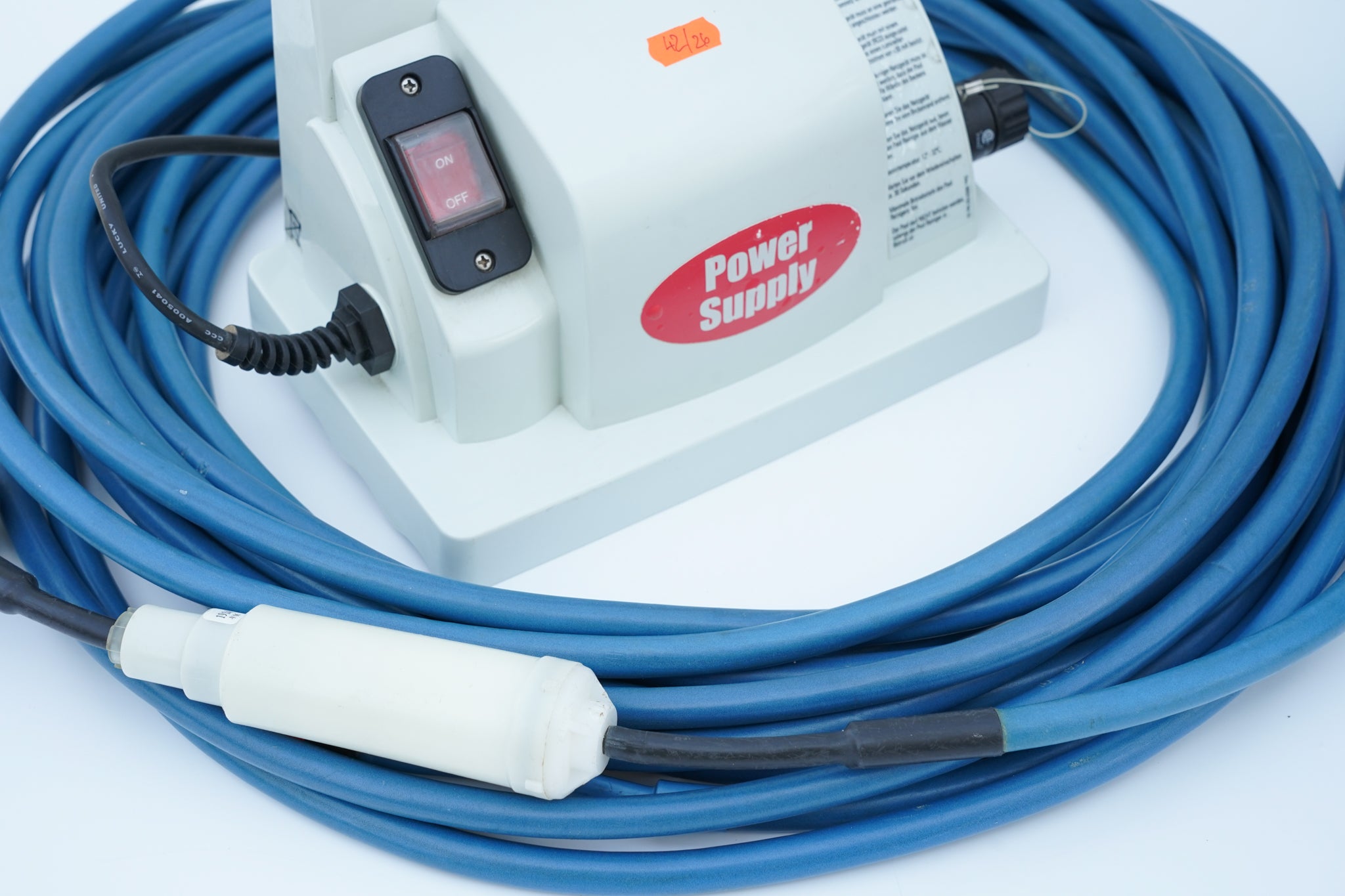 Dolphin Diagnostic Pool Robot