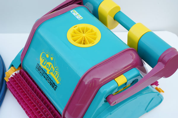 Dolphin Diagnostic Pool Robot
