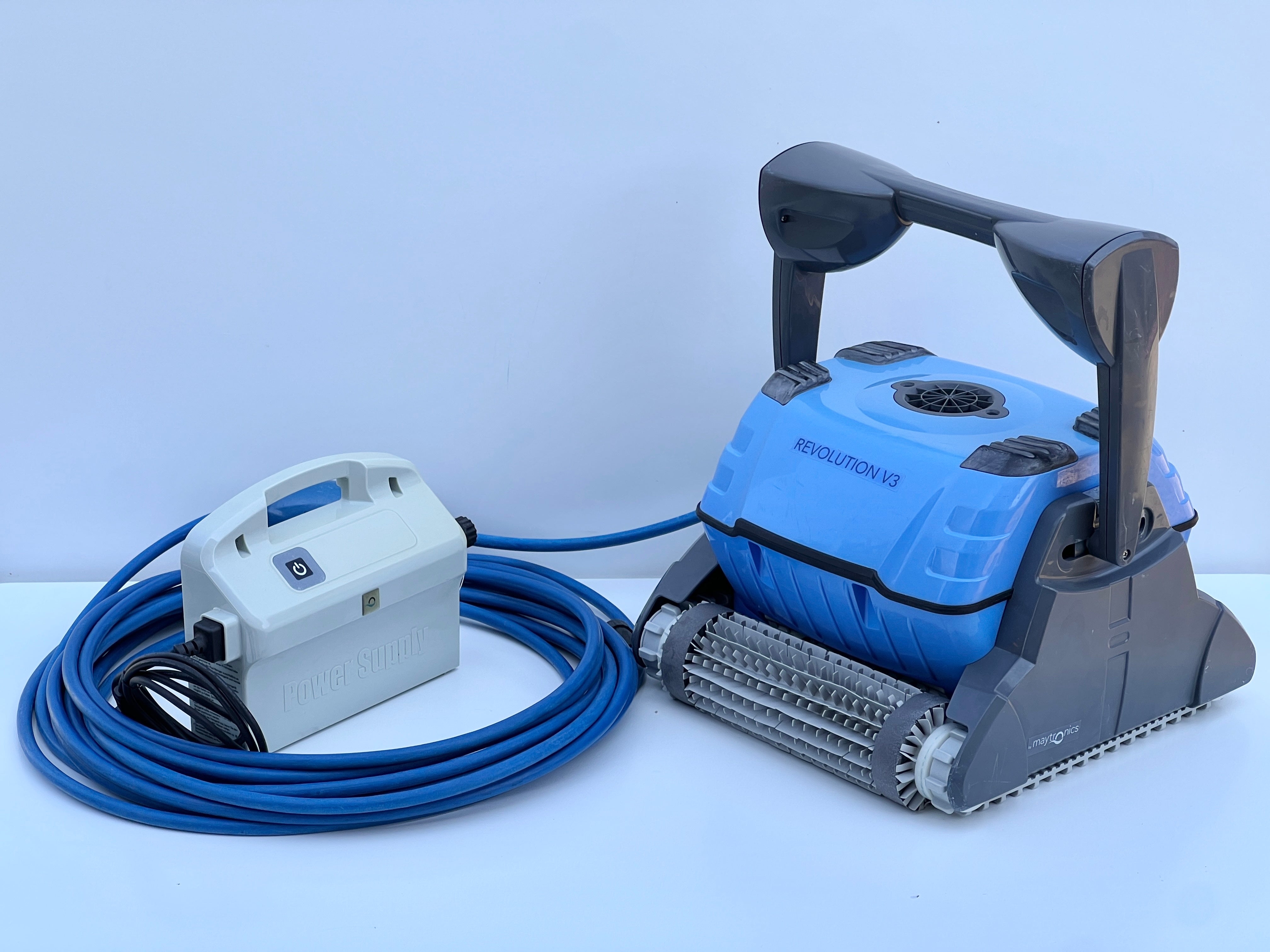 Robot pool cleaner Dolphin Diagnostic