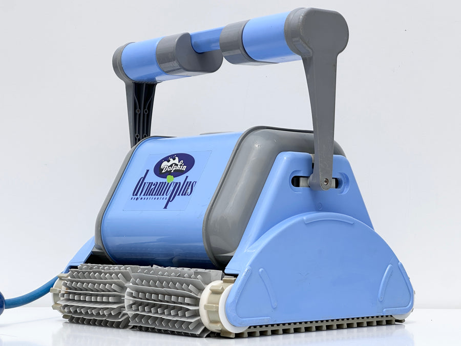 Dolphin Dynamic Plus Pool Robot