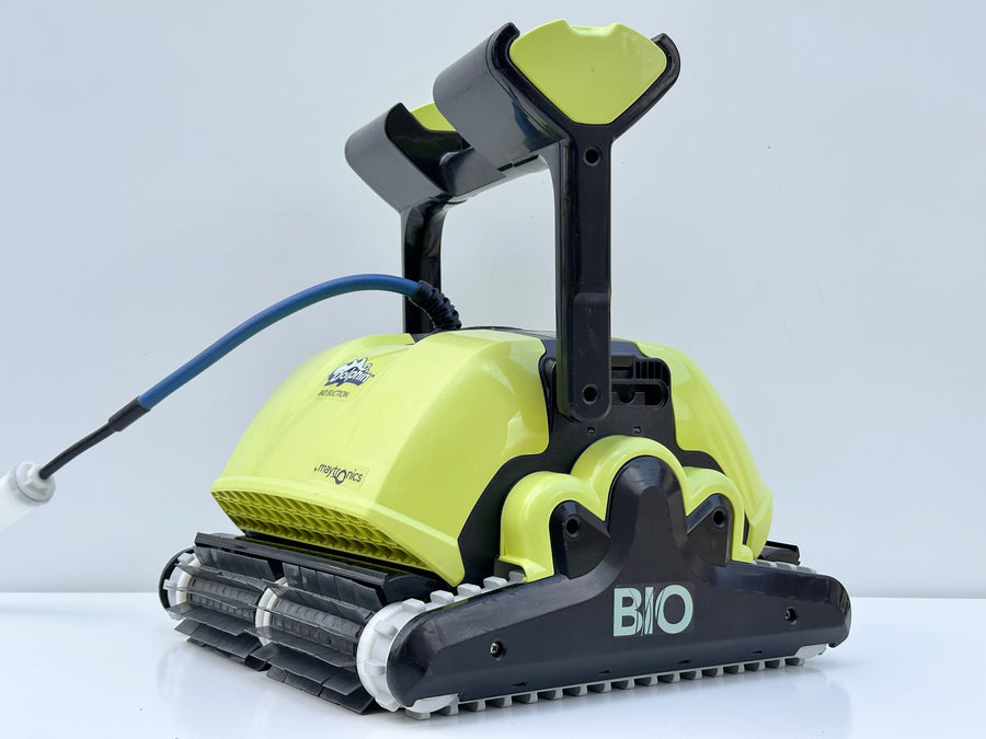 Dolphin BIO Suction Pool Robot (Complete with BIO Accessories)