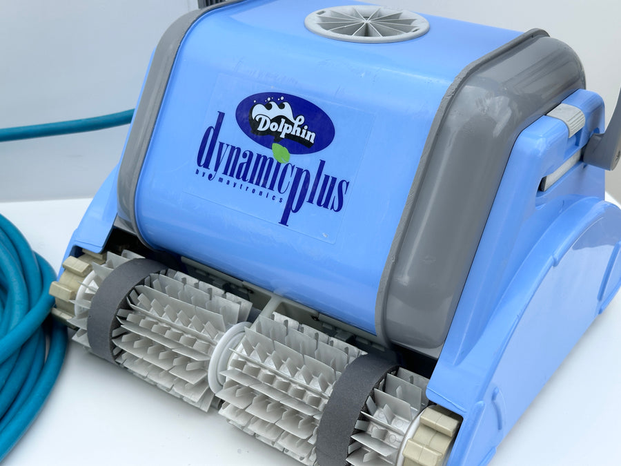 Dolphin Dynamic Plus Pool Robot
