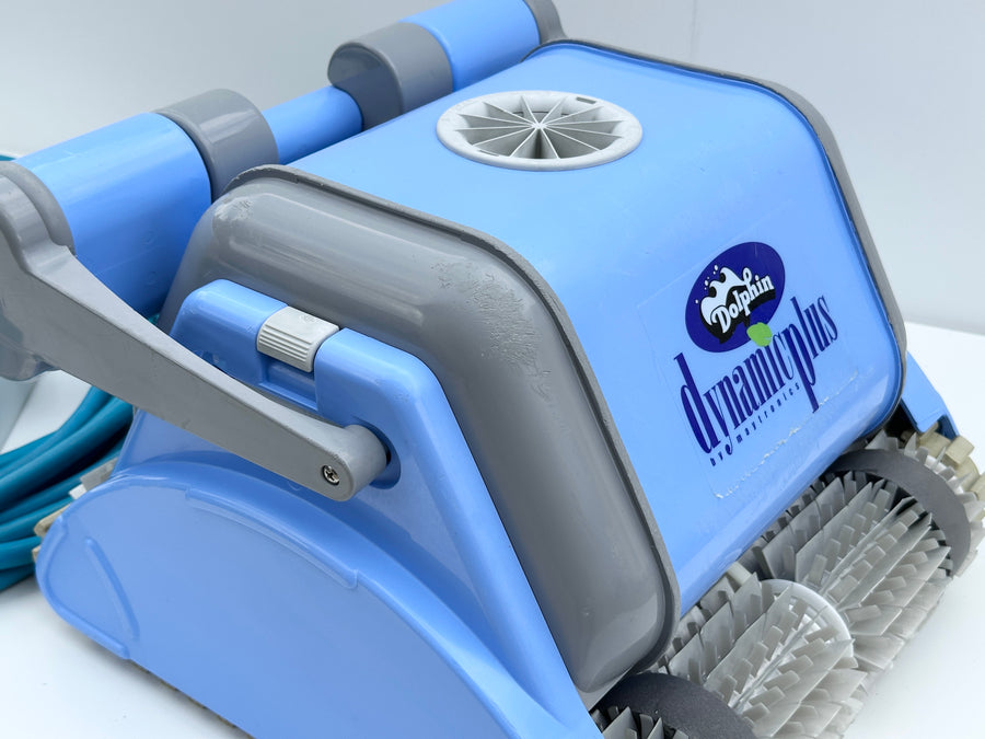 Dolphin Dynamic Plus Pool Robot