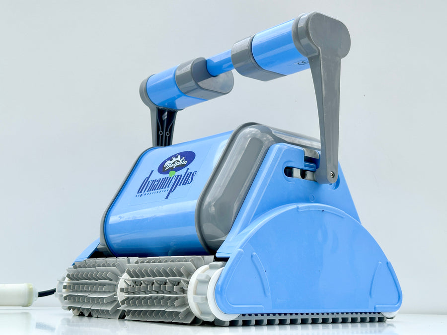 Dolphin Dynamic Plus Pool Robot