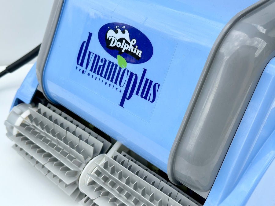 Dolphin Dynamic Plus Pool Robot