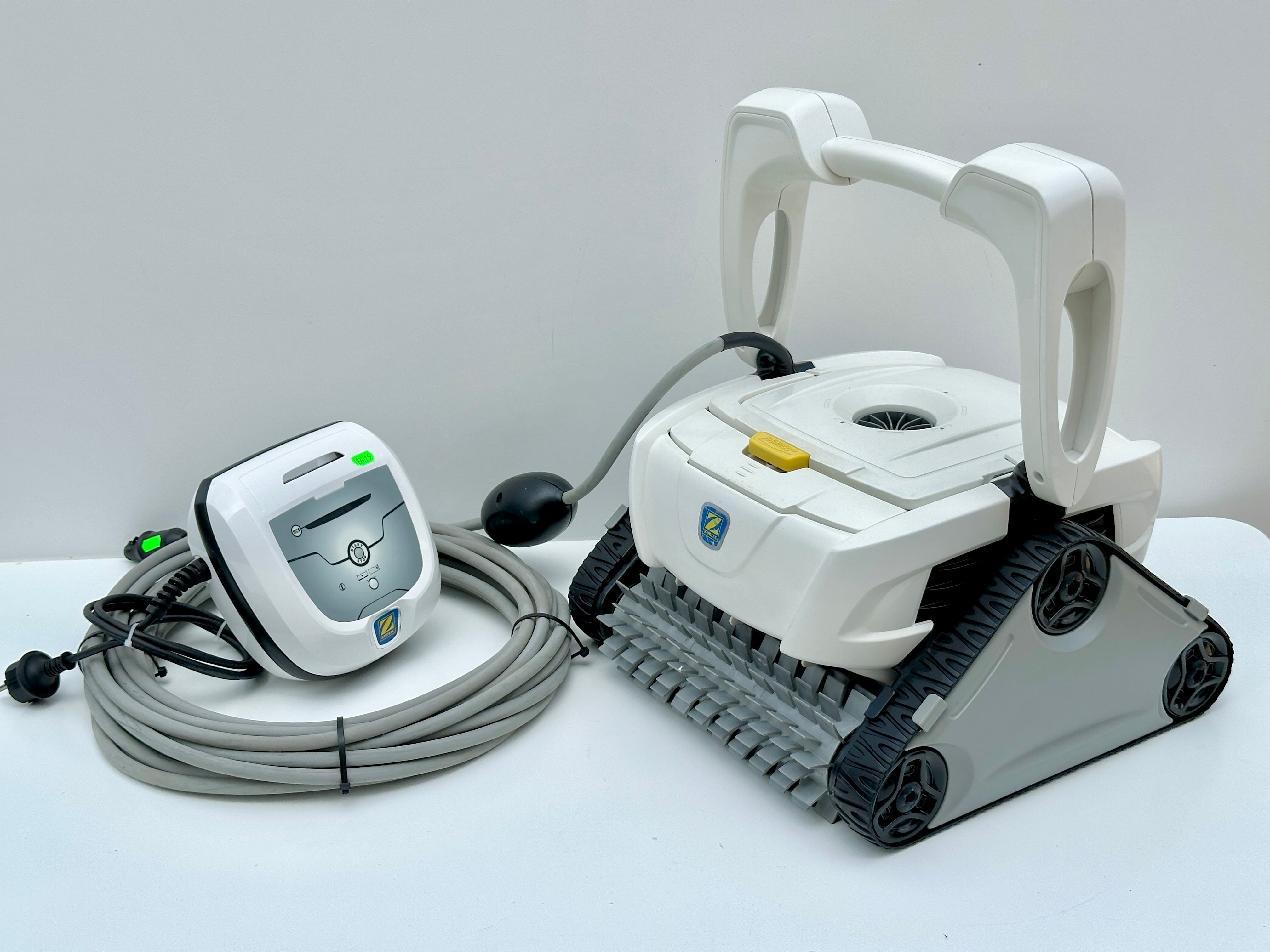 Robot pool cleaner Zodiac CyclonX RC4370