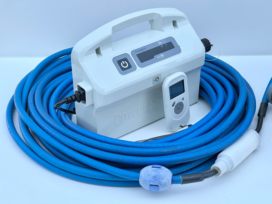 Dolphin Supreme M5 Pool Robot