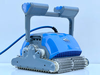 Dolphin Supreme M5 Pool Robot