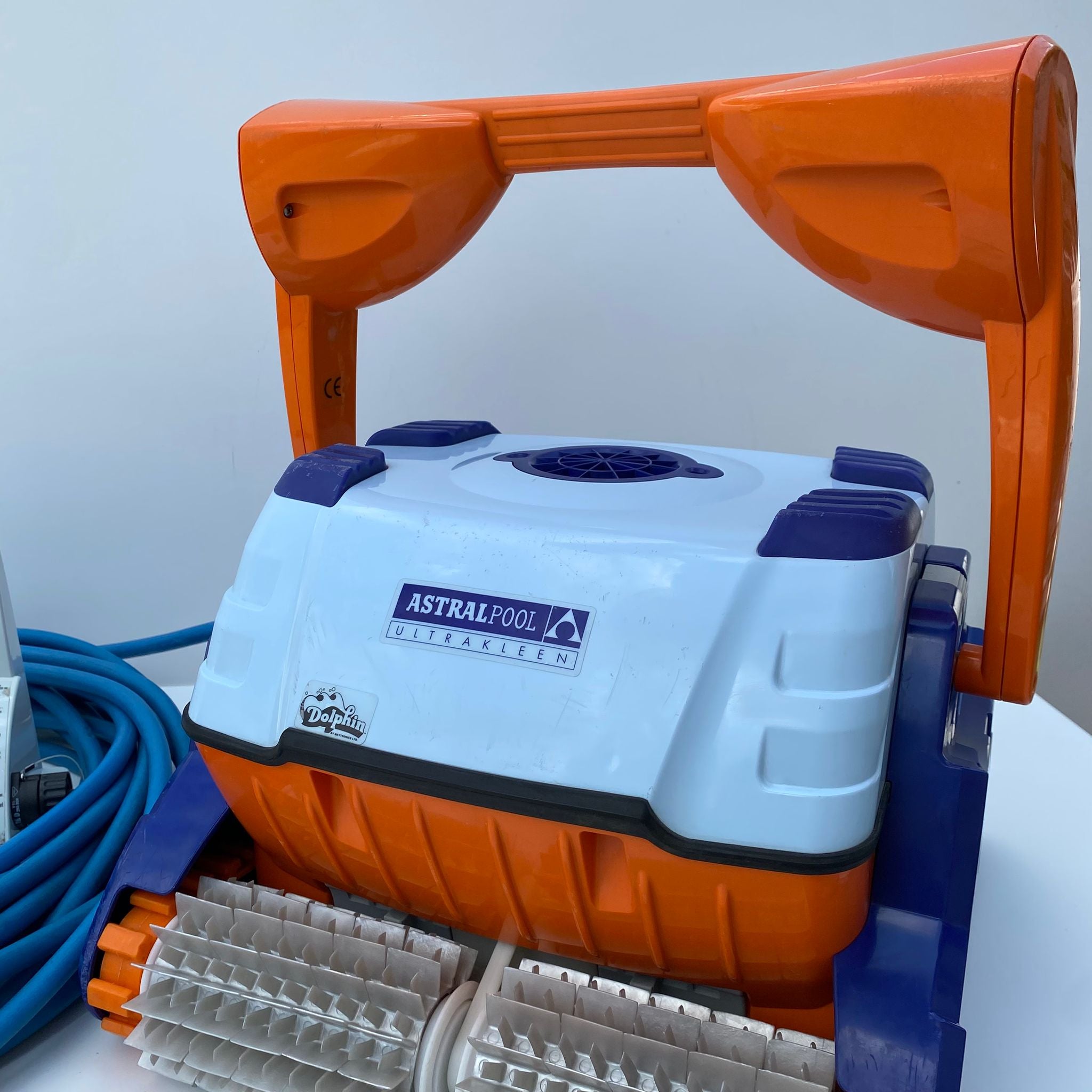 Robot piscina Dolphin Astralpool Ultrakleen