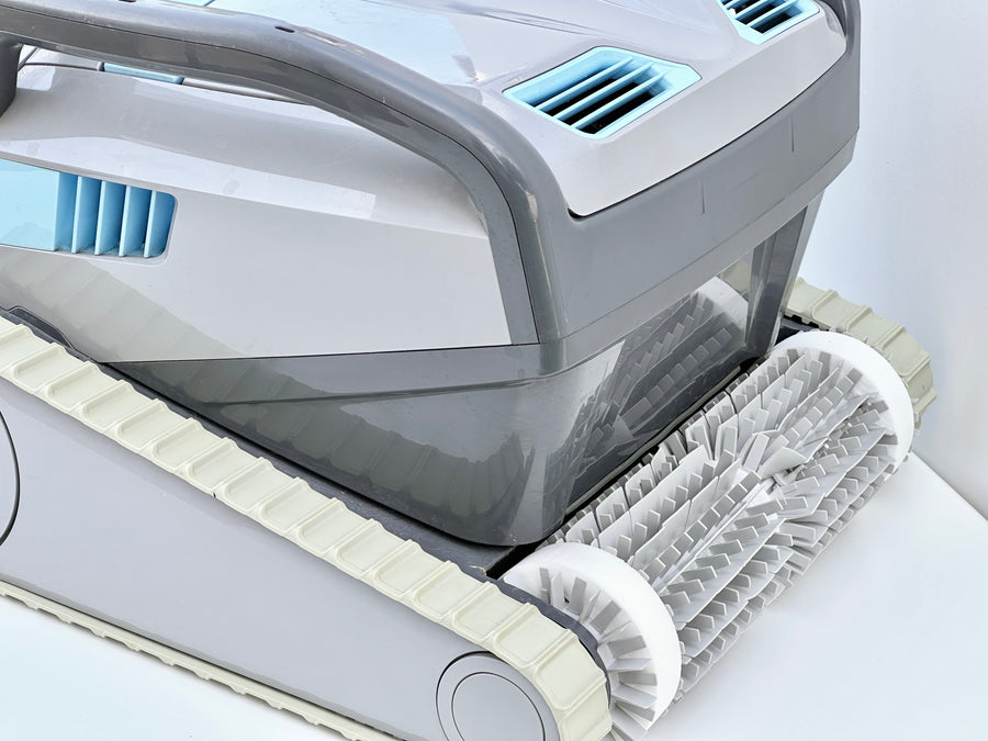 Dolphin Maytronics Zenit 60 Pool Robot