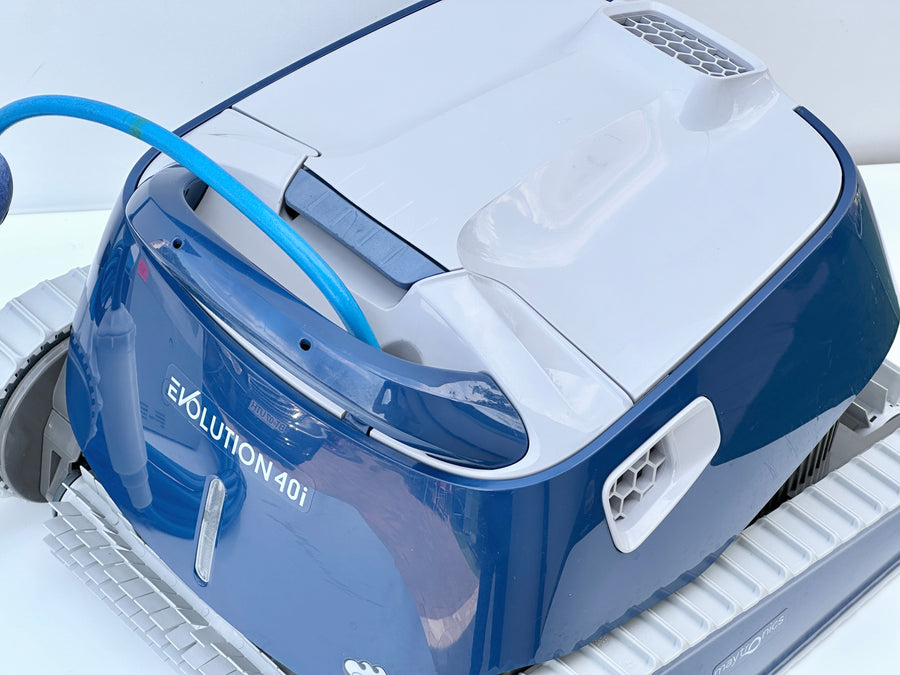 Dolphin Maytronics Evolution 40i Pool Robot