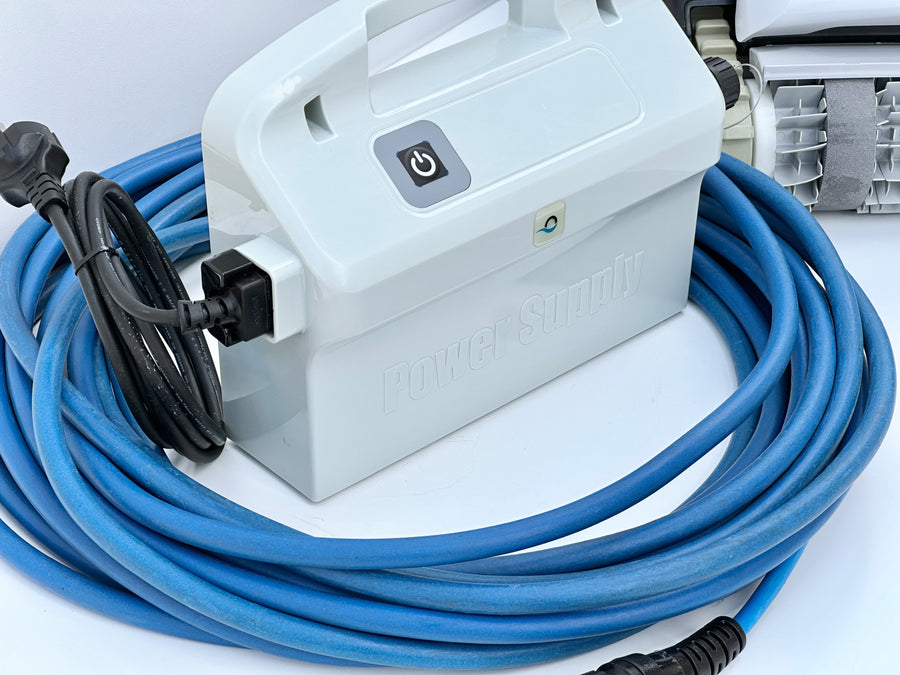 Dolphin Maytronics PS50 Pool Robot