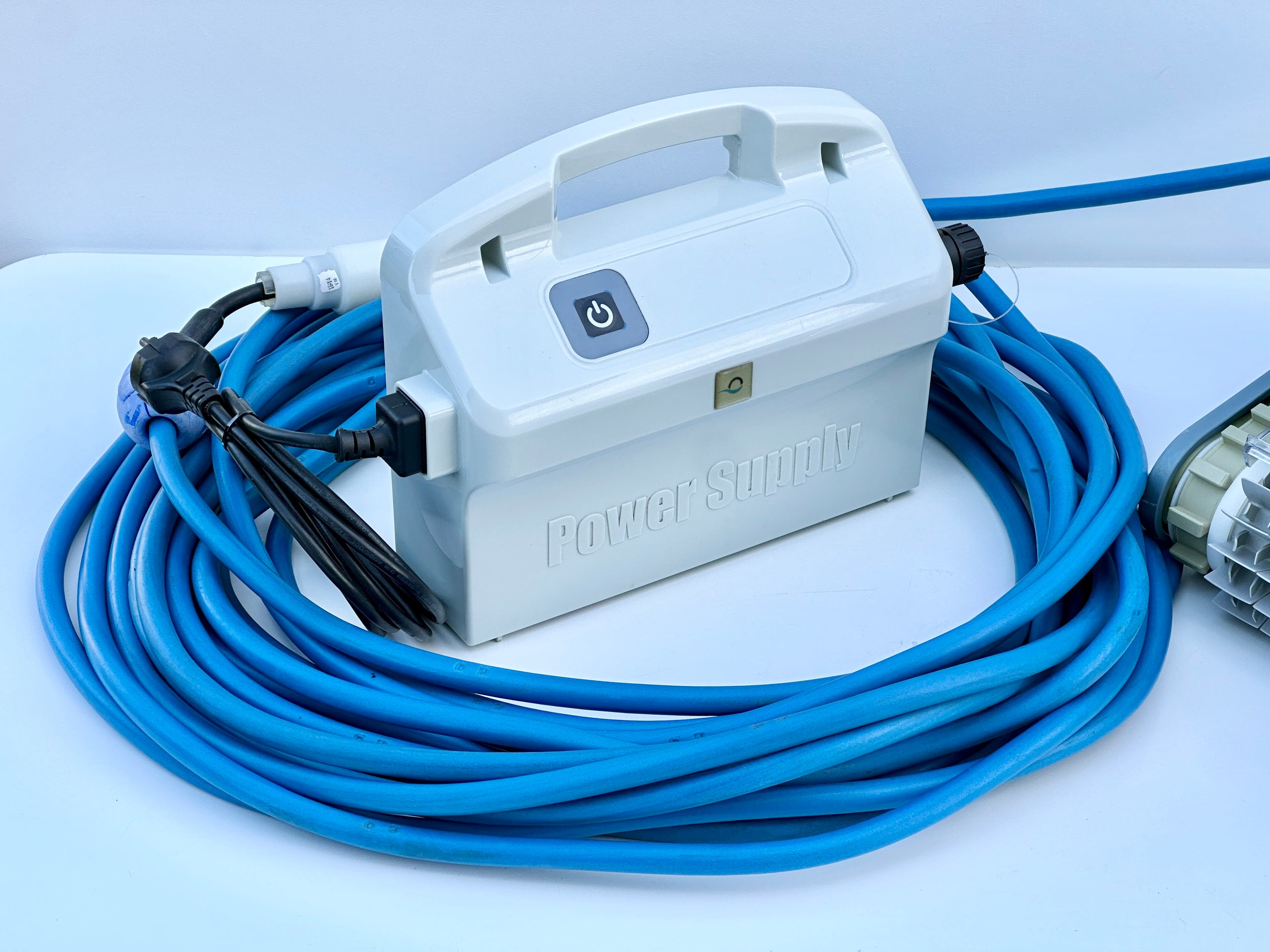 Robot piscina Dolphin Supreme M4 PRO