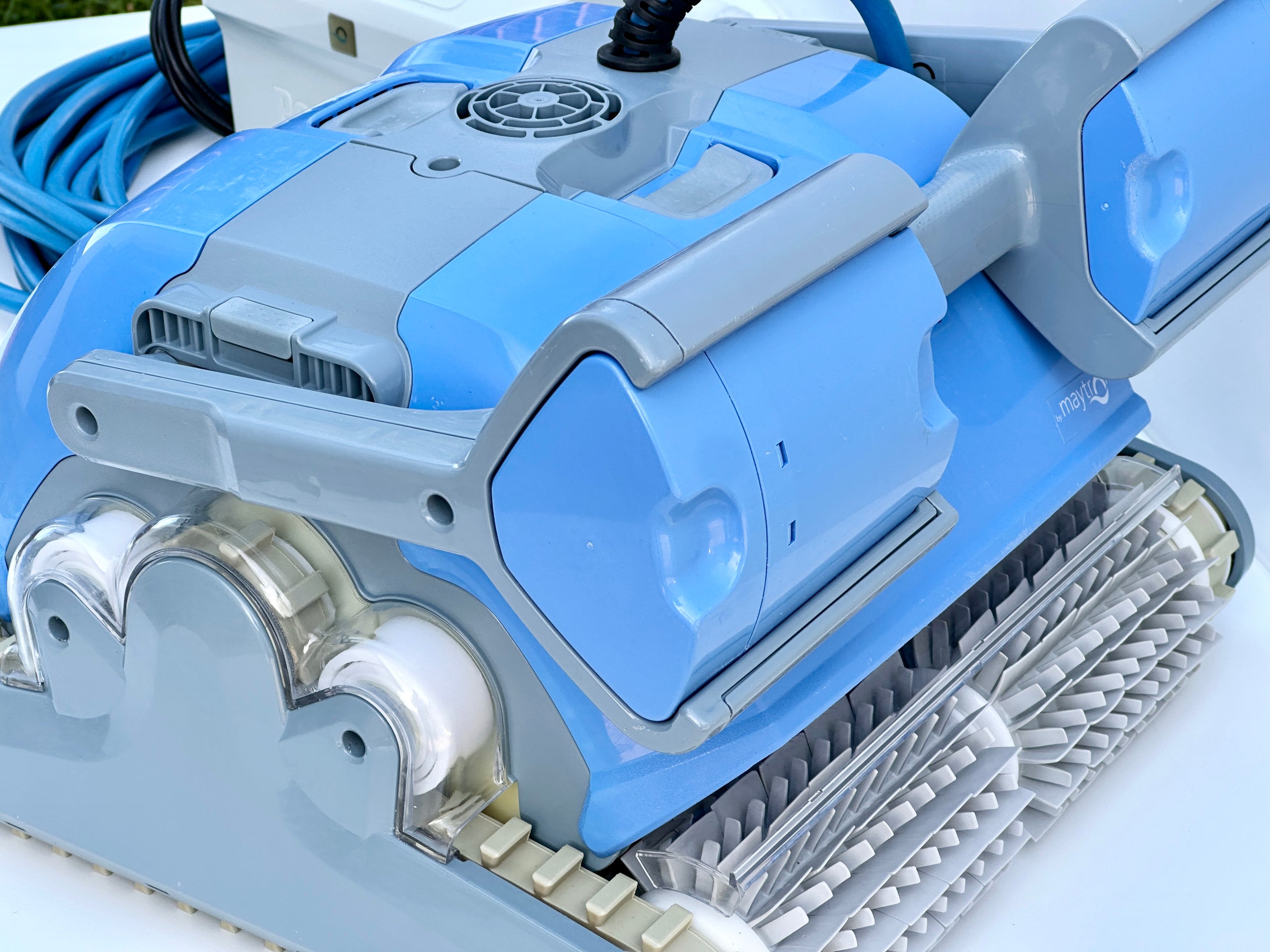 Robot piscina Dolphin Supreme M4 PRO
