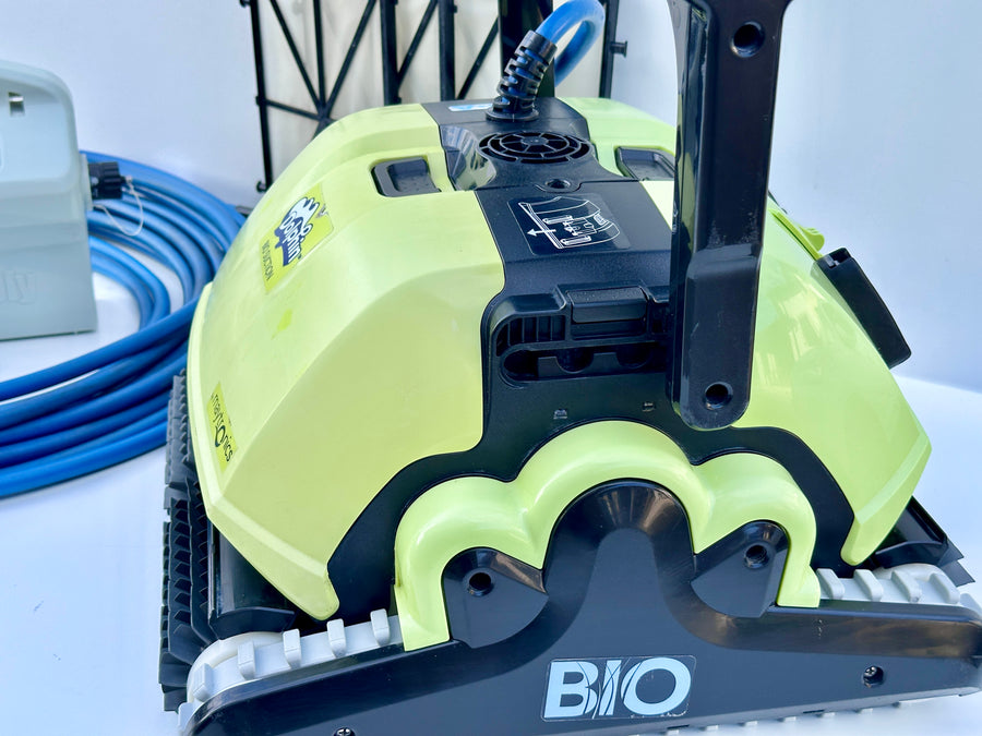 Dolphin BIO Suction Pool Robot