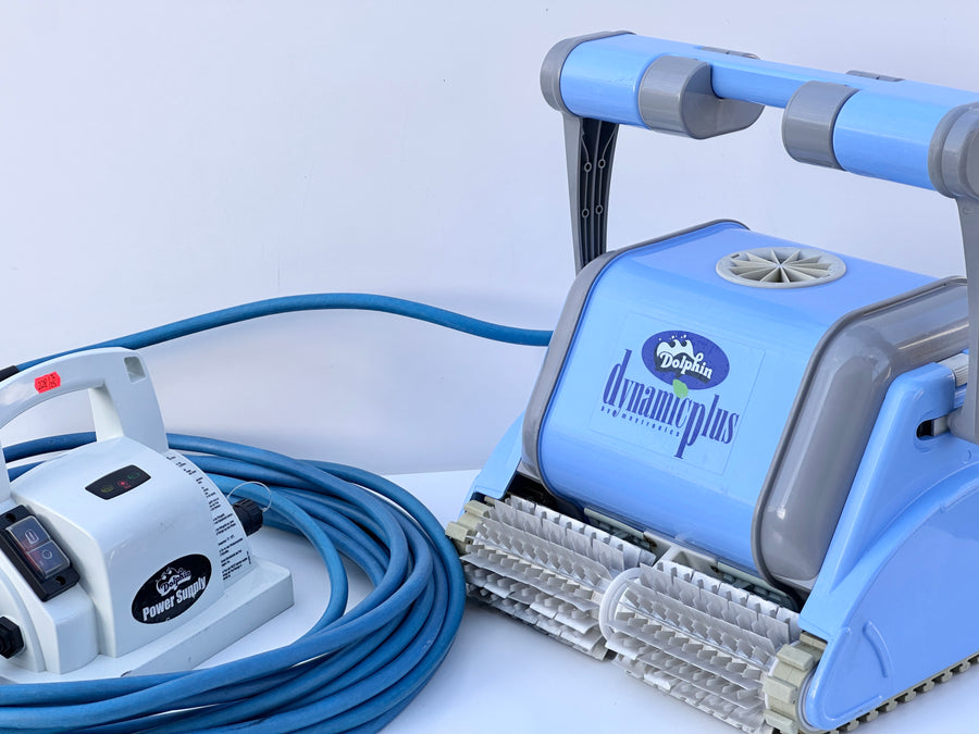 Dolphin Dynamic Plus Pool Robot