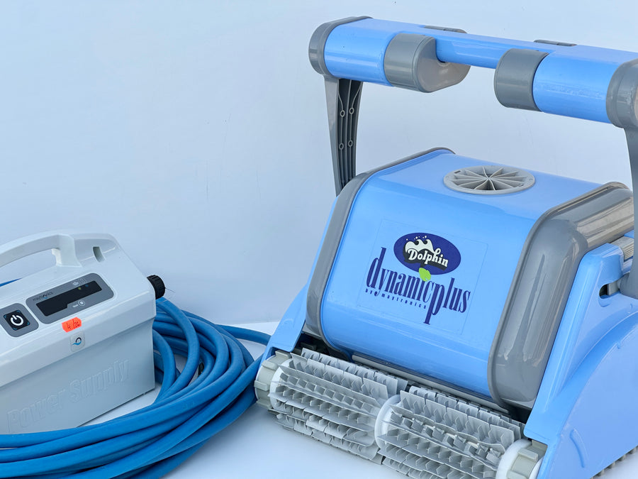 Dolphin Dynamic Plus Pool Robot