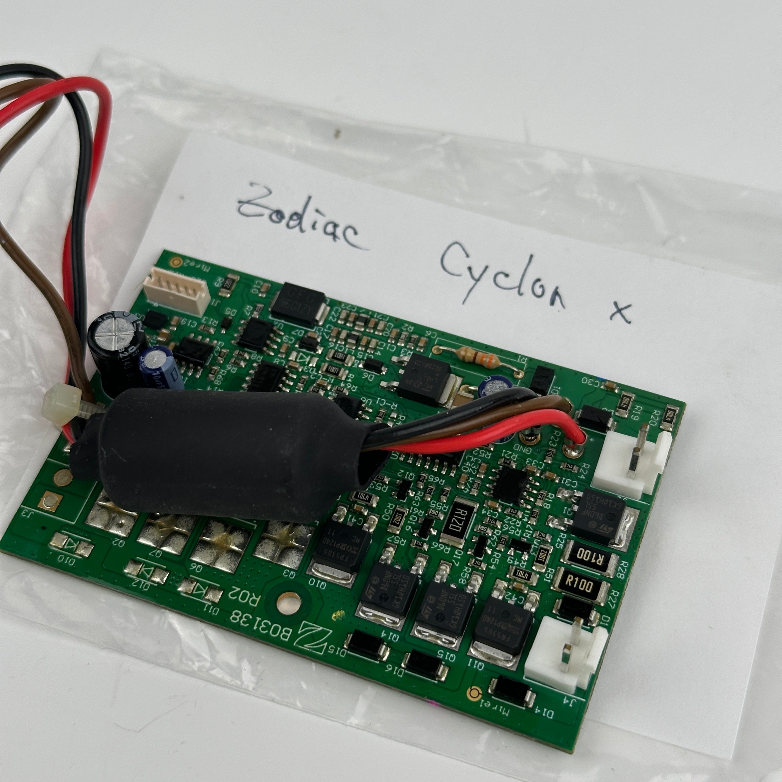 Scheda Elettronica Robot Piscina Zodiac CyclonX - BU22016353 - Usato (Garanzia 12 mesi)