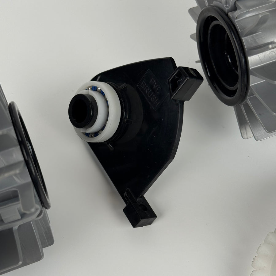 Brush Set + Gears USED Pool Robot Zodiac Voyager / XA / Cnx R0896900 - Used