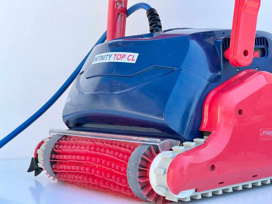 Dolphin Infinity Top CL Pool Robot