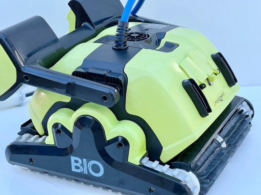 Dolphin BIO Suction Pool Robot