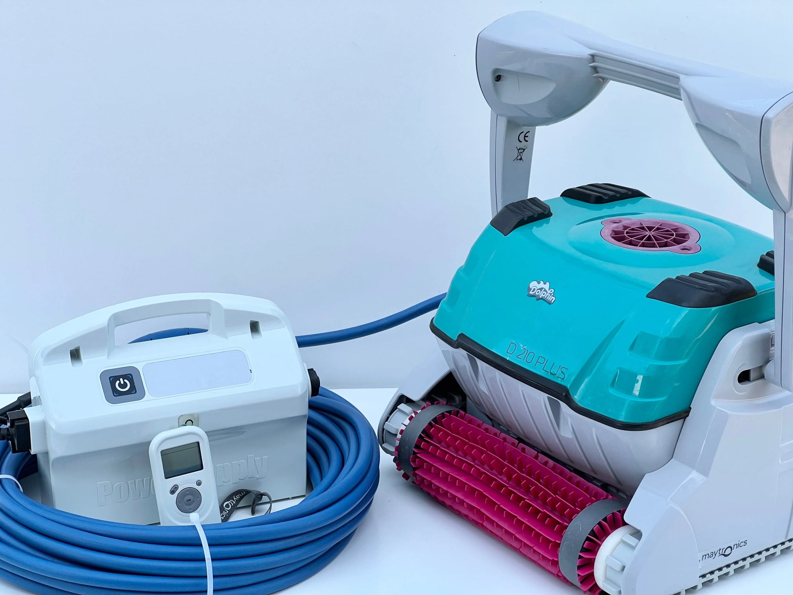 Dolphin D210 PLUS Pool Robot