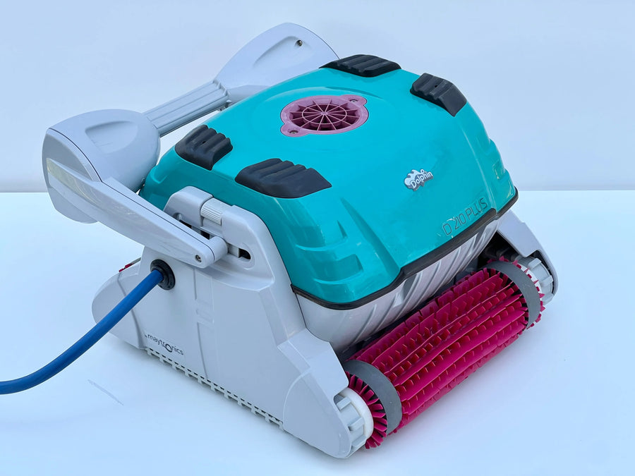 Dolphin D210 PLUS Pool Robot