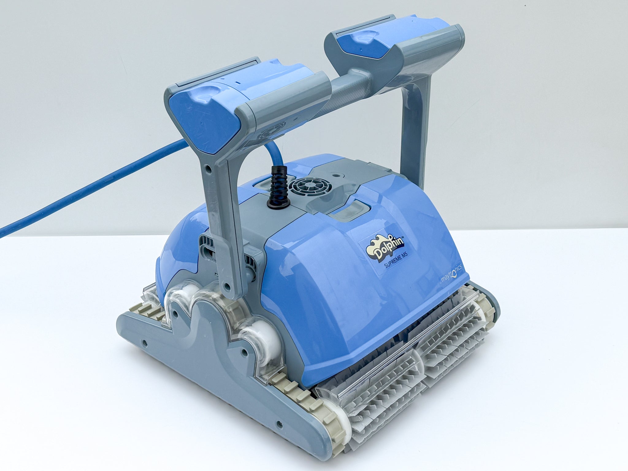 Robot piscina Dolphin Maytronics Supreme M5