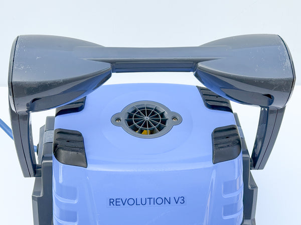 Dolphin Revolution V3 Pool Robot