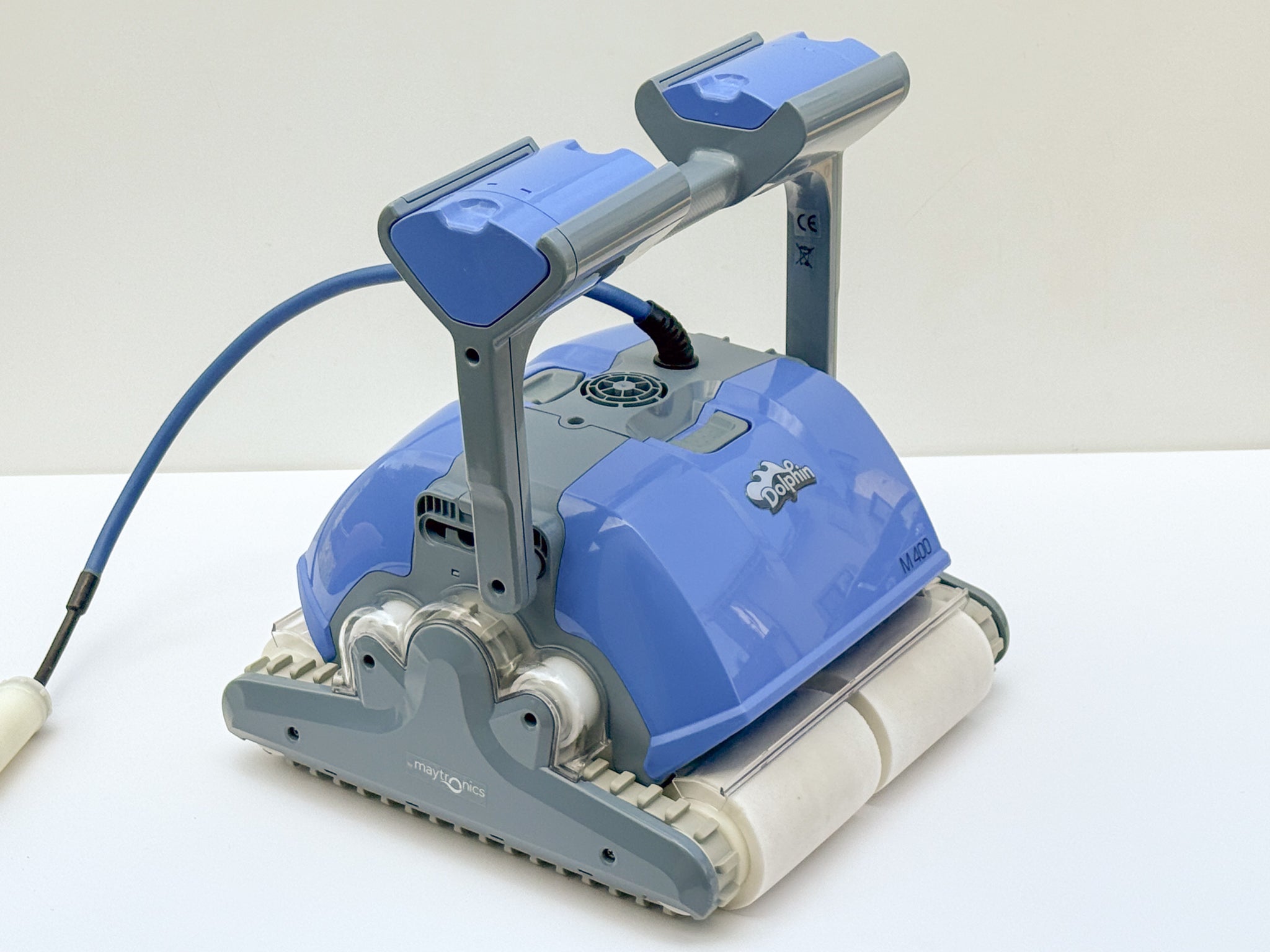 Dolphin Maytronics M400 Pool Robot