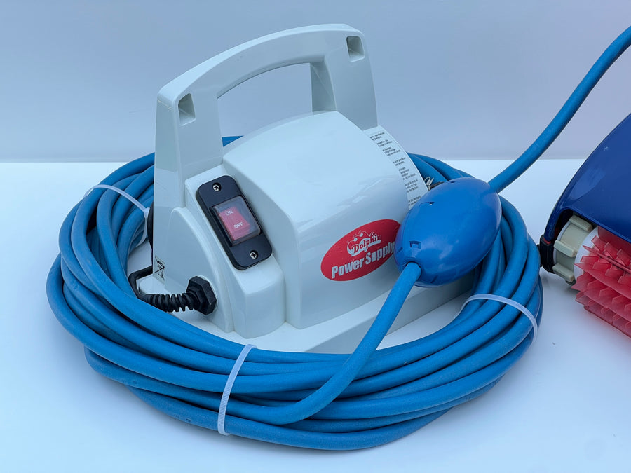 Dolphin Infinity CL Pool Robot