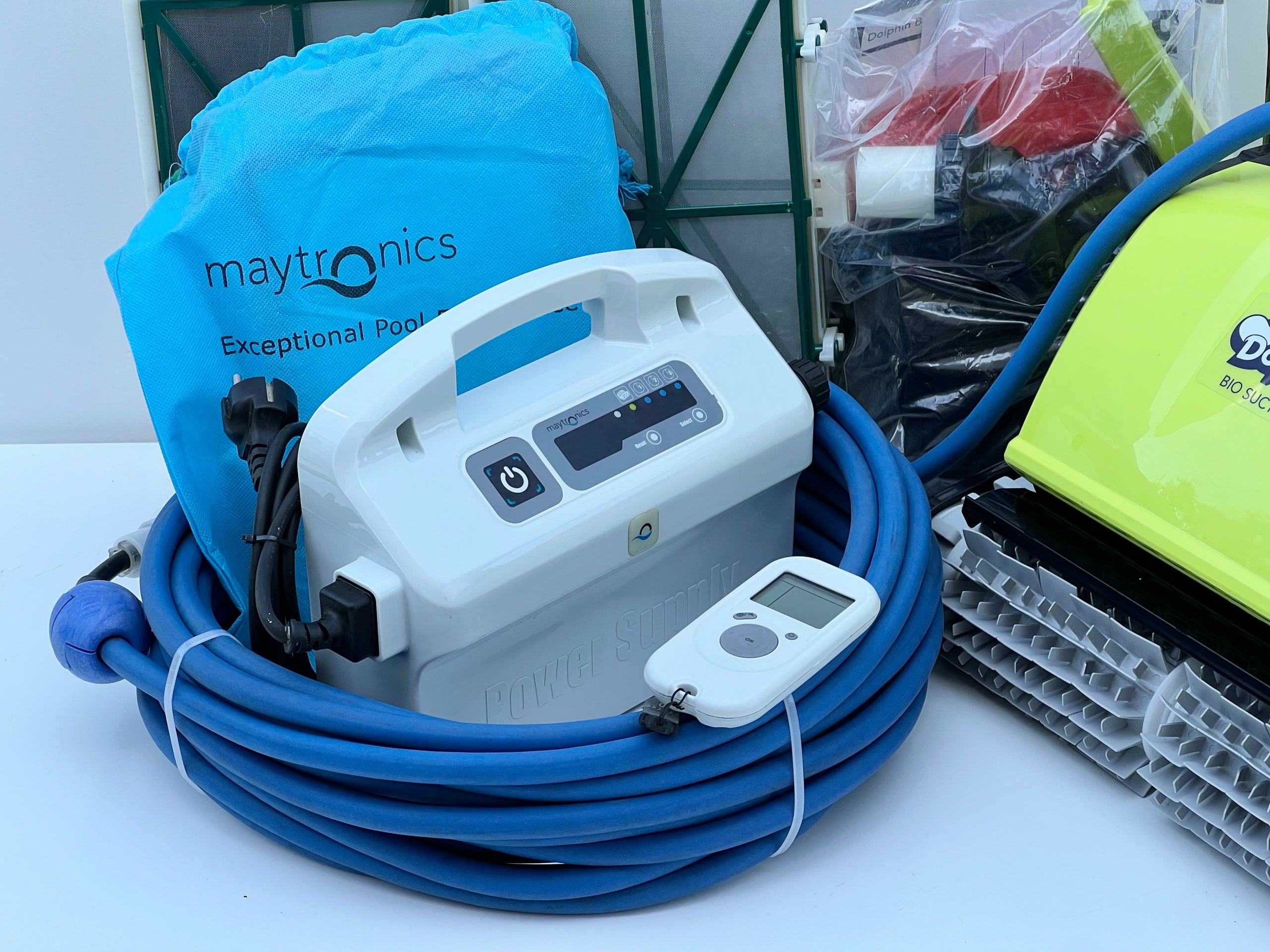Dolphin BIO Suction Pool Robot (Complete with BIO Accessories)