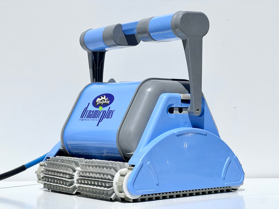 Dolphin Dynamic Plus Pool Robot