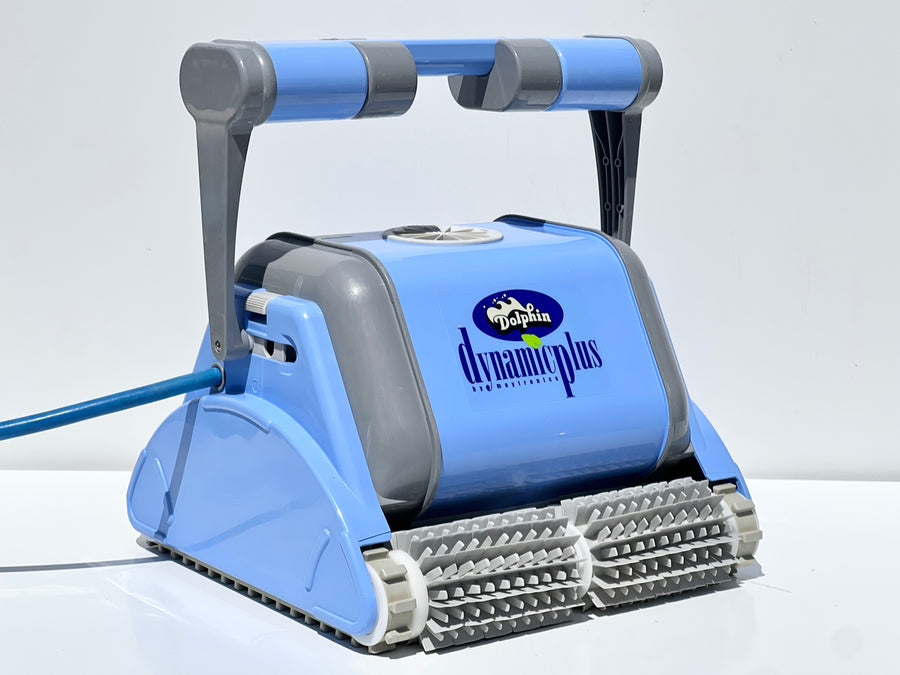 Dolphin Dynamic Plus Pool Robot