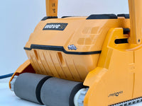 Dolphin WAVE 50 Pool Robot