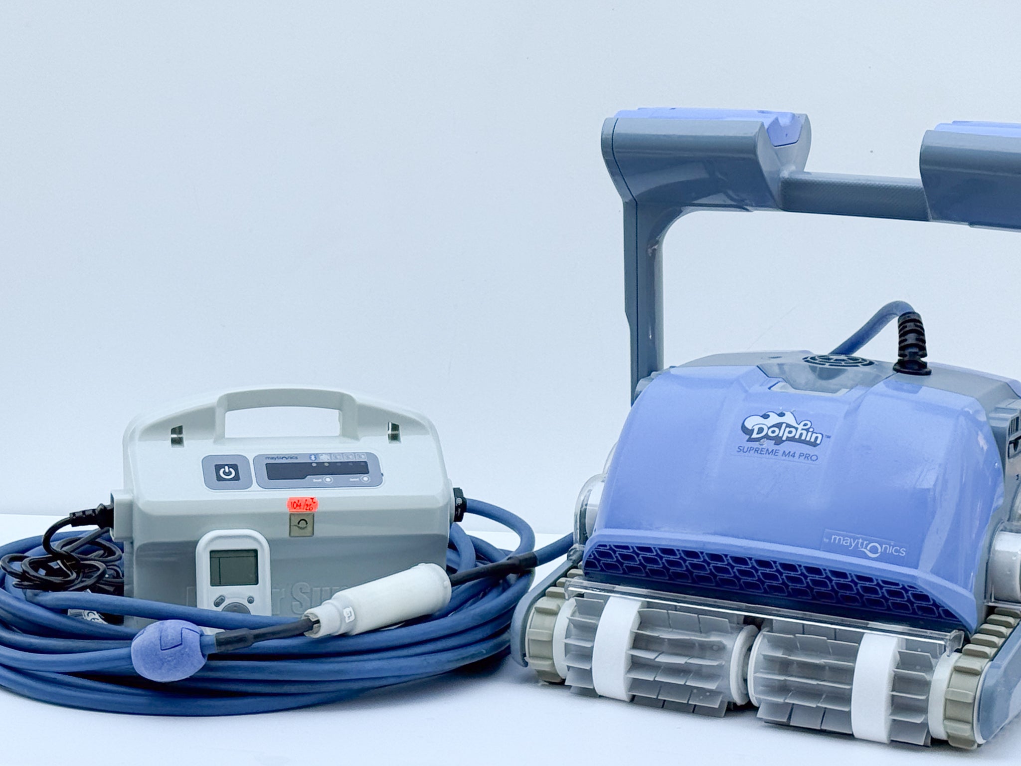 Dolphin Maytronics Supreme M4 PRO Pool Robot