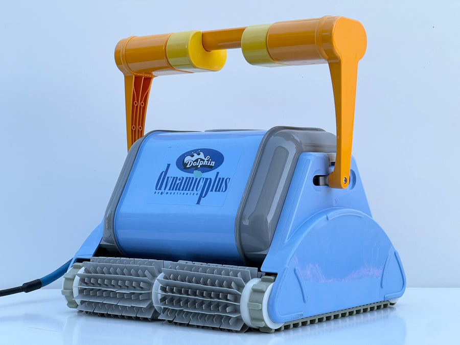 Dolphin Dynamic Plus Pool Robot