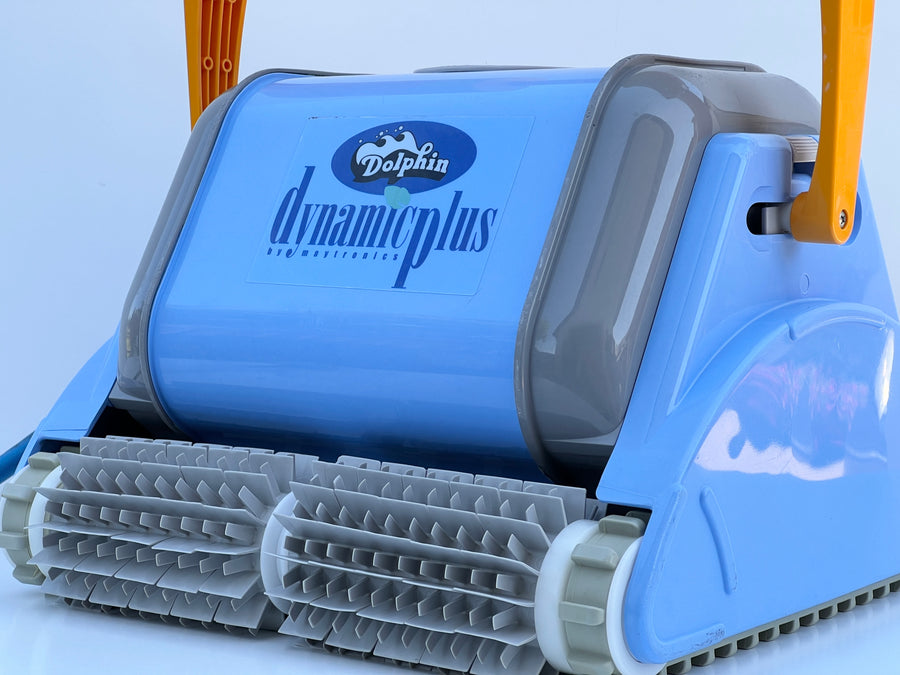 Dolphin Dynamic Plus Pool Robot