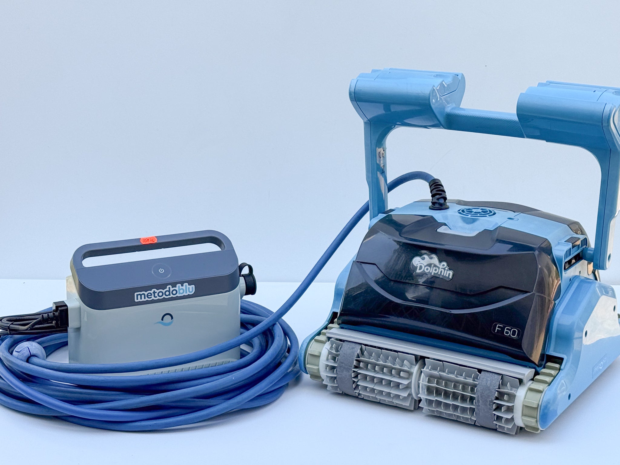 Dolphin Maytronics F60 Pool Robot