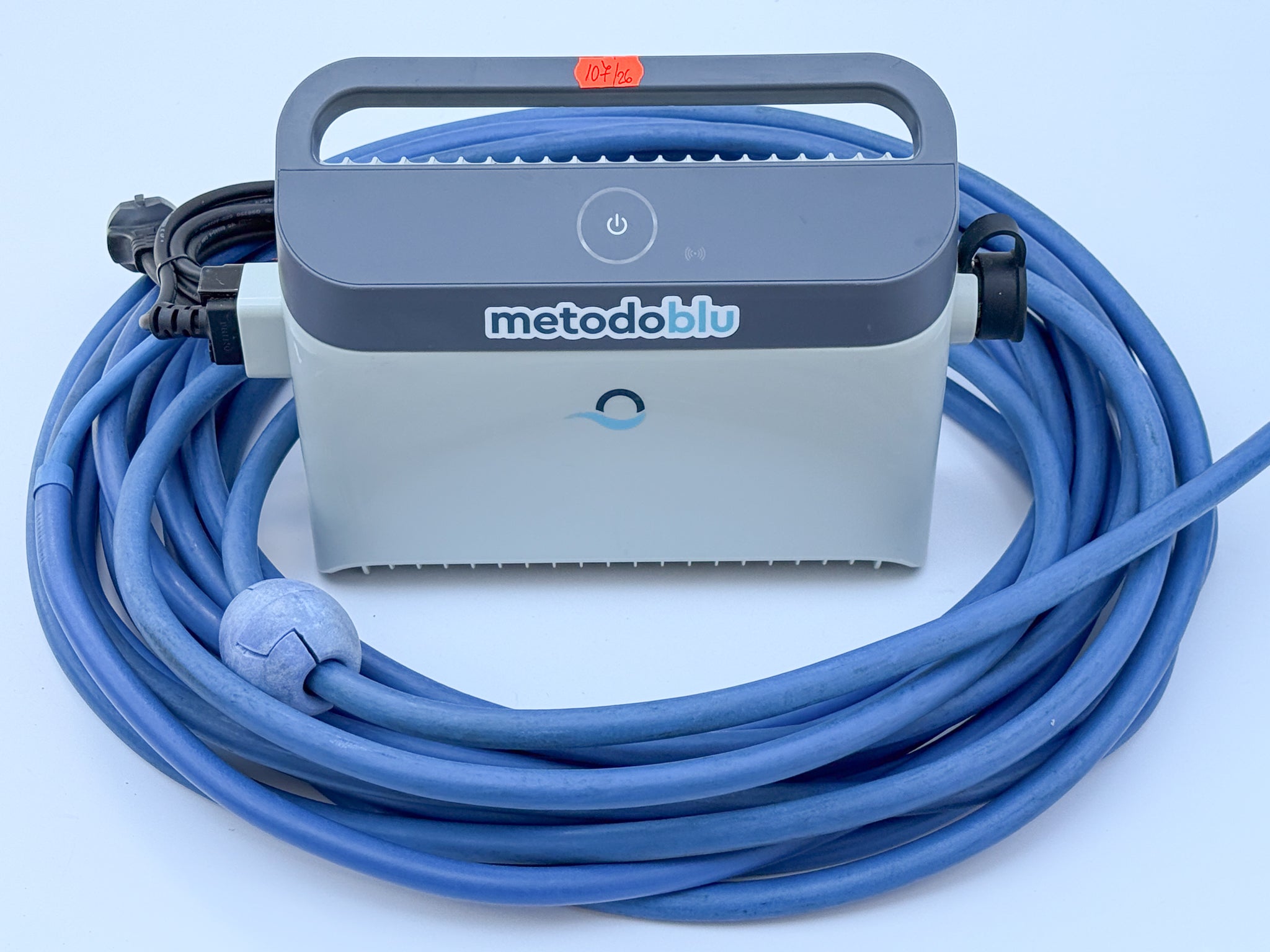 Dolphin Maytronics F60 Pool Robot