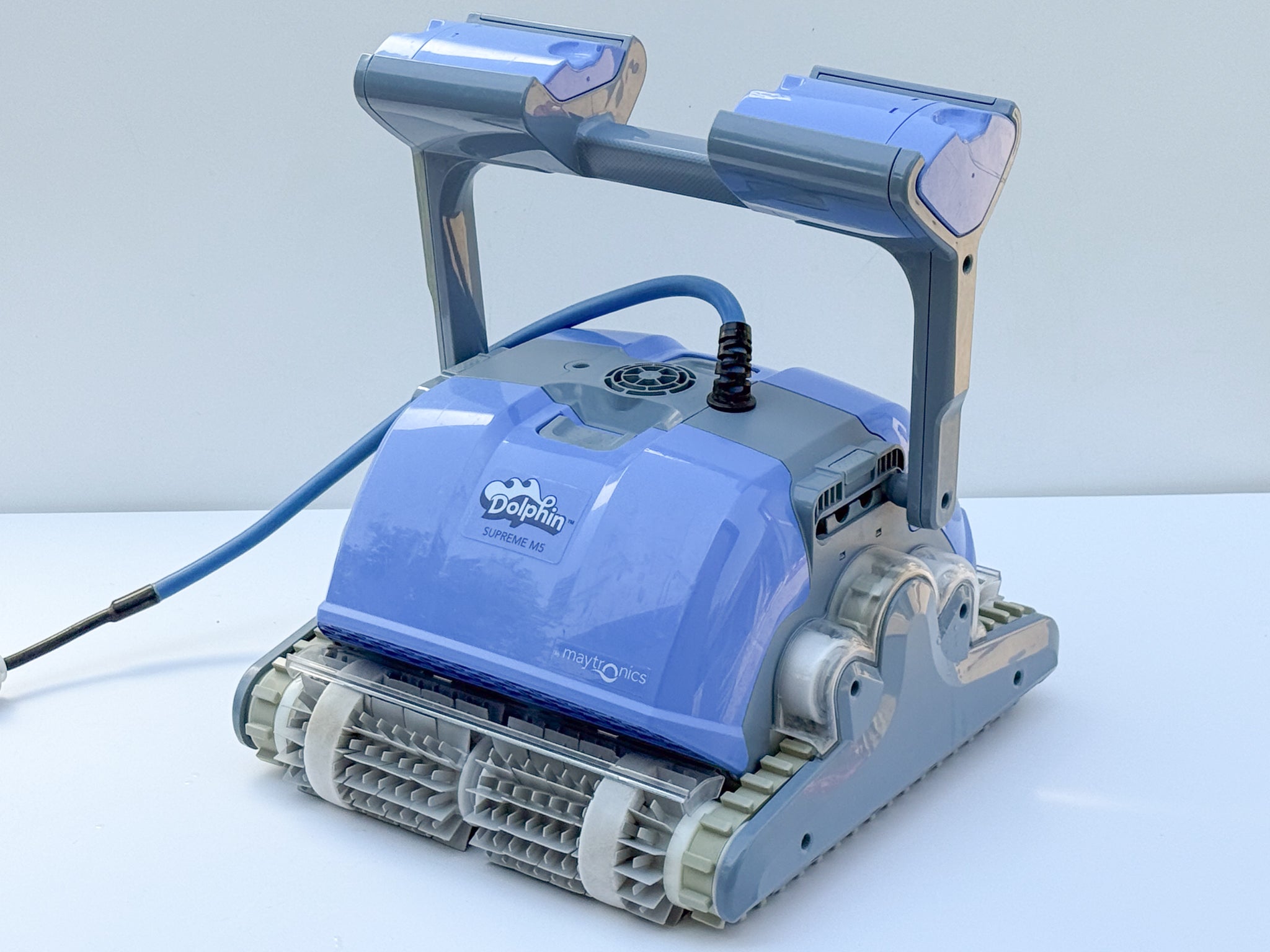 Robot piscina Dolphin Maytronics Supreme M5