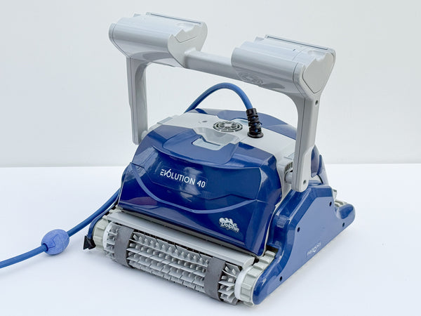 Dolphin Evolution 40 Pool Robot
