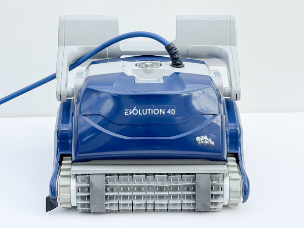 Dolphin Evolution 40 Pool Robot