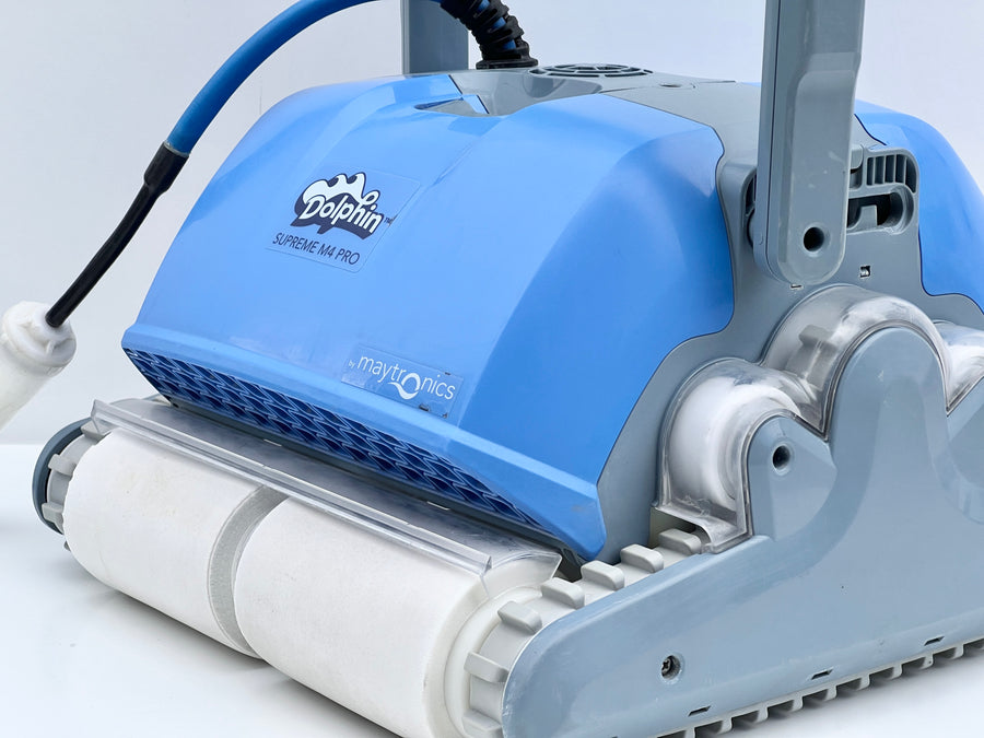 Dolphin Supreme M4 PRO Pool Robot