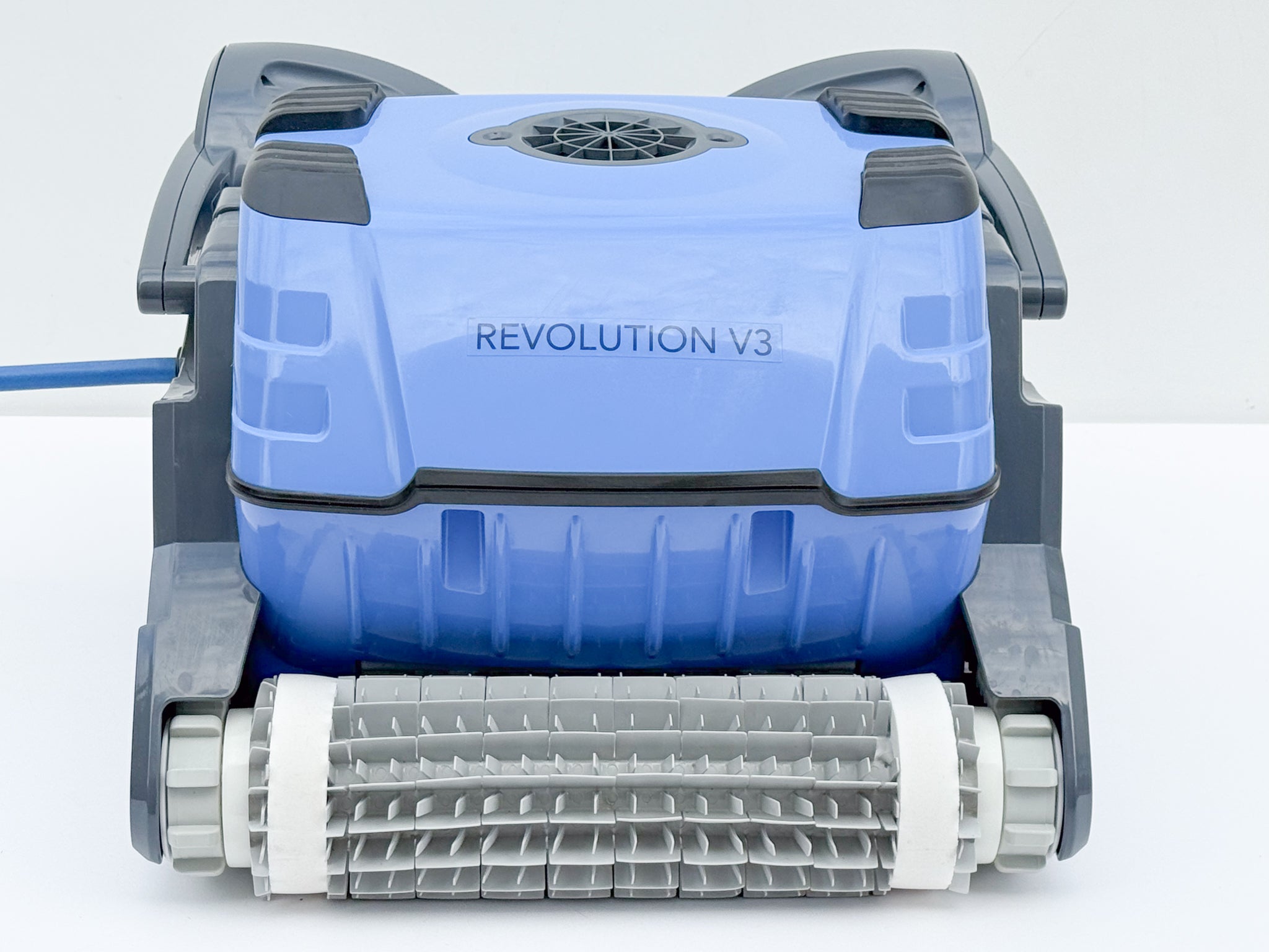 Dolphin Revolution V3 Pool Robot