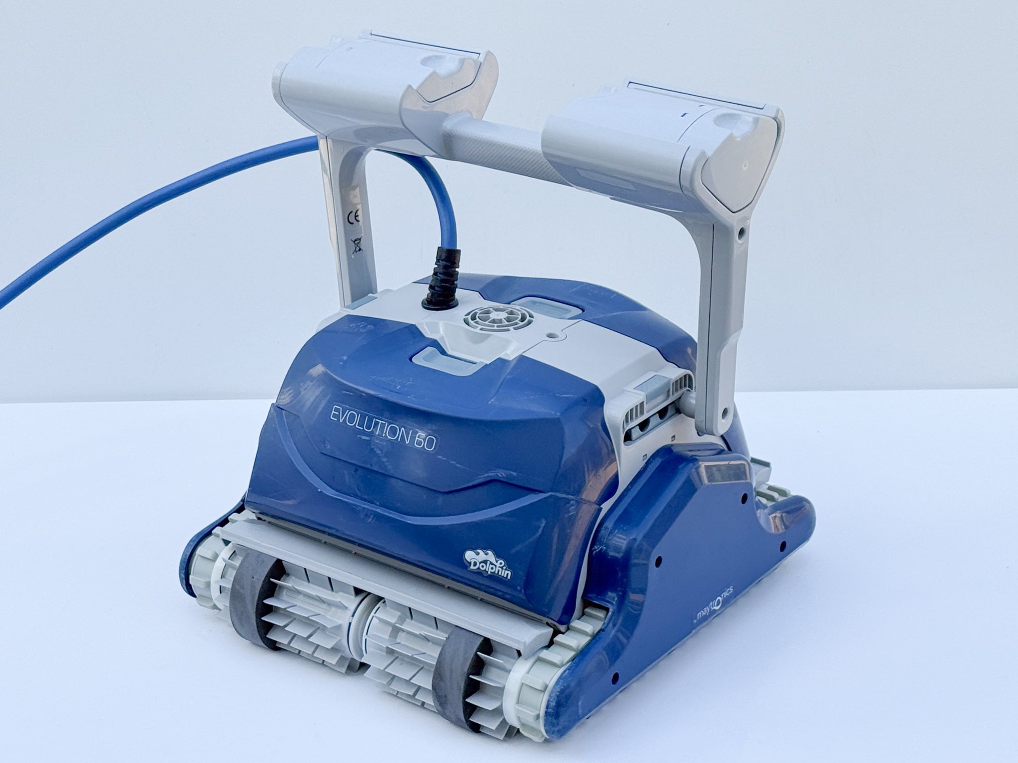 Dolphin Evolution 60 Pool Robot