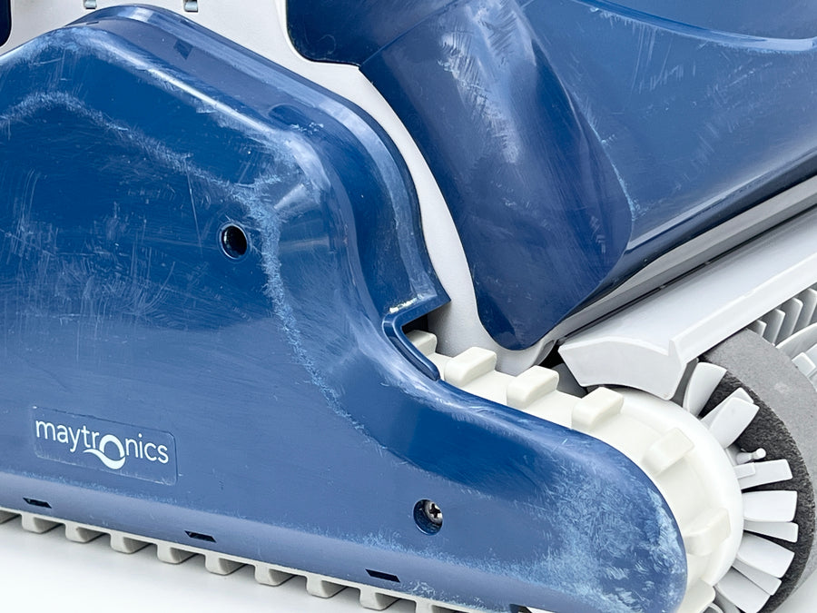 Dolphin Evolution 40 Pool Robot