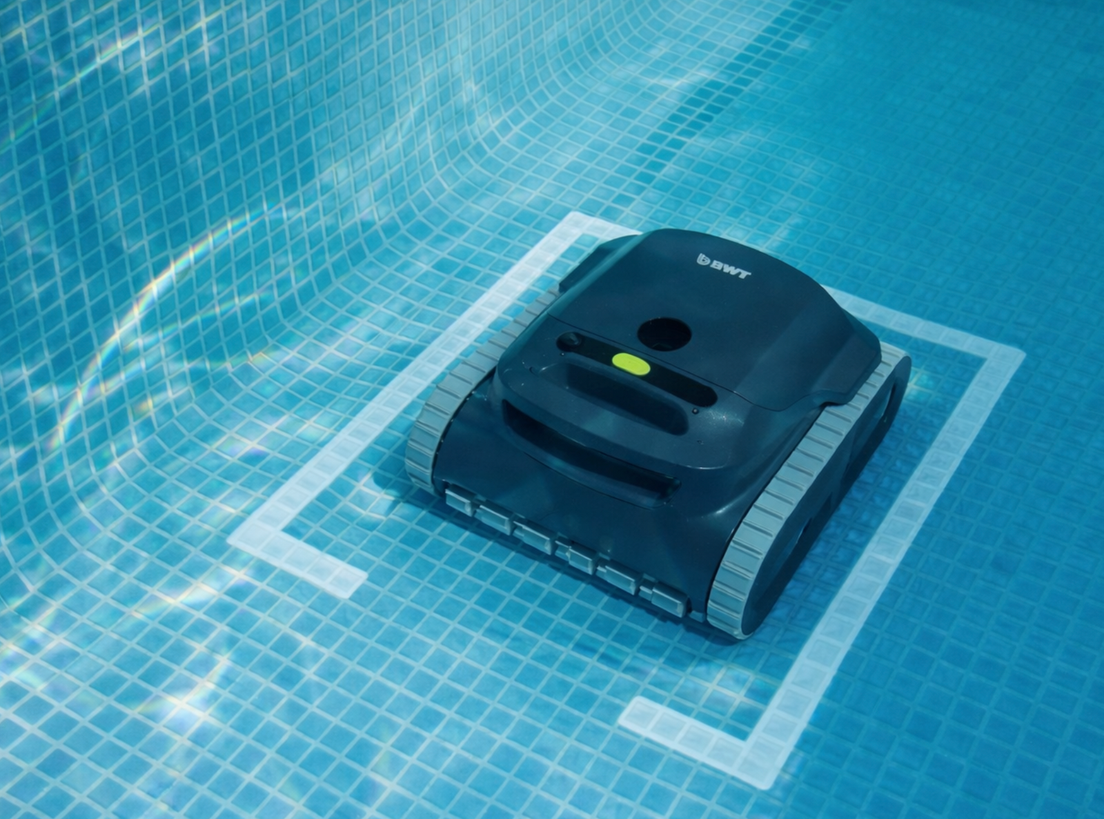 Automatic parking near the pool edge at the end of the cycle